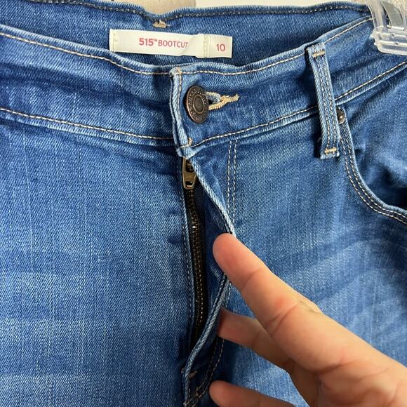 Levi’s 515 Bootcut lighter mid wash blue jeans with pockets - Picture 5 of 10